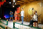小八义·贾氏梳妆